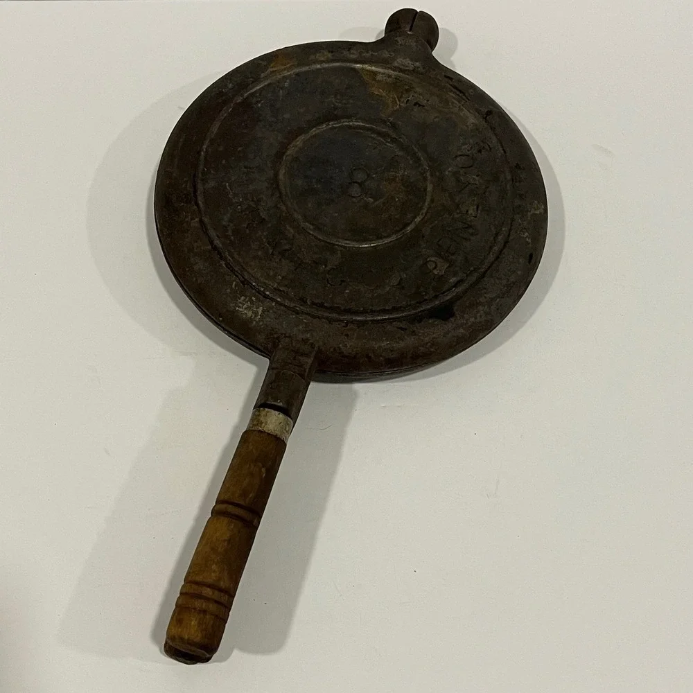 Wagner Mfg Co Sidney O Cast Iron Waffle Iron Paddles No 8 Wood Handle Antique